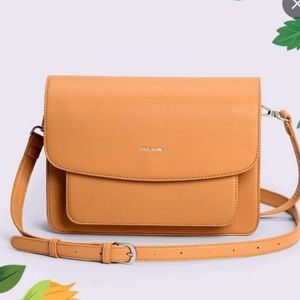 👜 PIXIE MOOD Zoe Crossbody Bag in Faux Tan Leather. Good Condition!